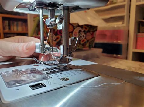 Threading My Singer Sewing Machine 4423 的图像结果