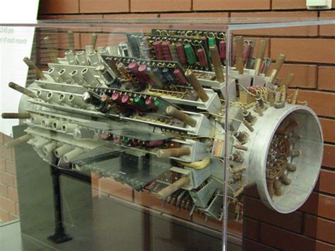 First Computer Storage 的图像结果