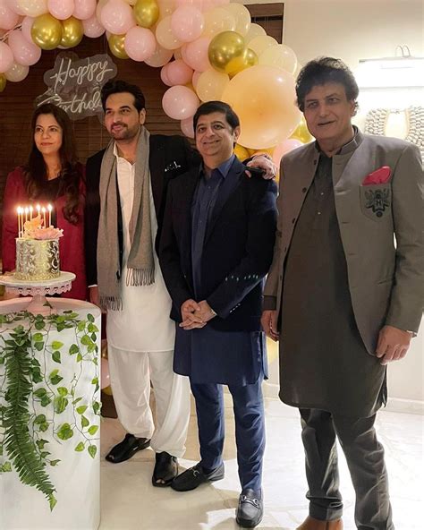 Humayun Saeed Celebrates Wife Samina's Birthday | Reviewit.pk