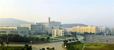 武汉工程科技学院怎么样?是几本？排名多少？特色专业及收费标准
