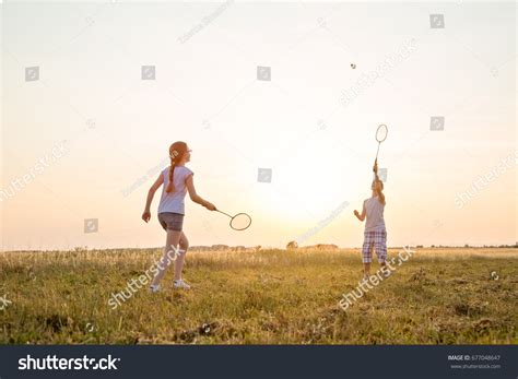 Badminton Kids 的图像结果