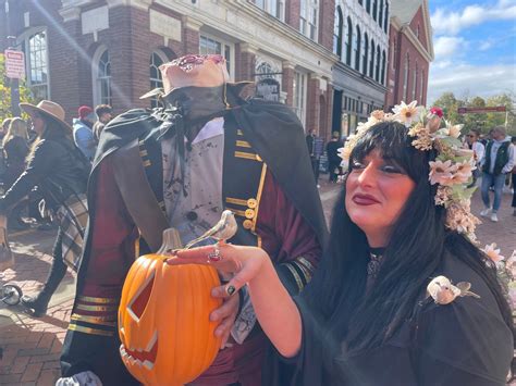Salem, MA Halloween Photos – NBC Boston