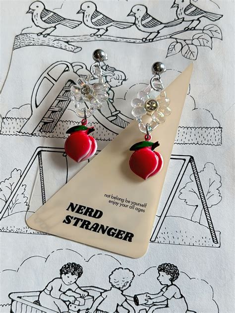 rétro Utopia pierce/earring | NERD STRANGER