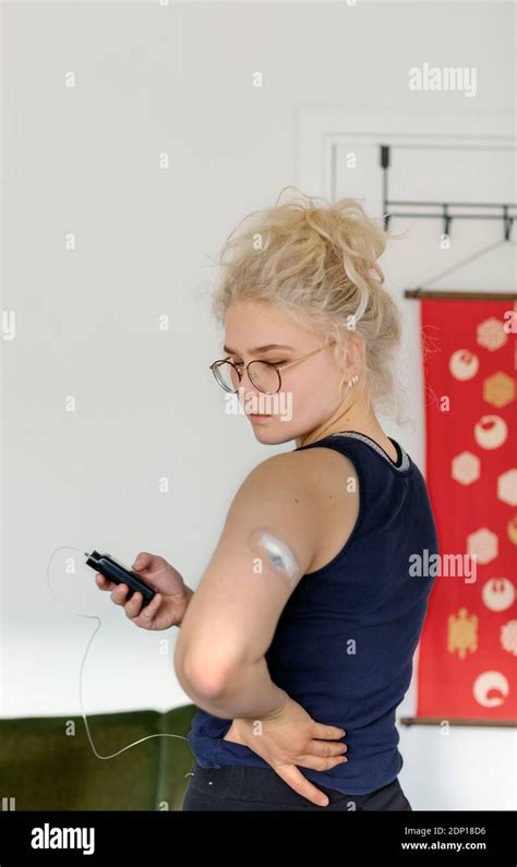 Woman Using Pump 的图像结果