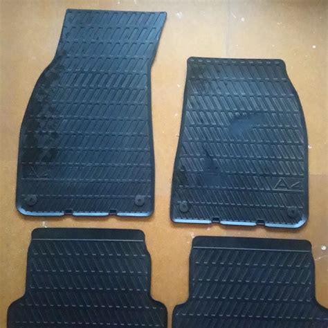 Genuine Audi A4 B7 Rubber Floor Mats in UB5 Ealing für £ 30,00 zum ...