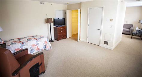 Assisted Living Facilities | Beacon Hill at Eastgate