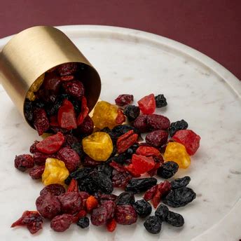 Types of Dry Fruits: How to Choose the Best for Your Snack Box – Mewaz