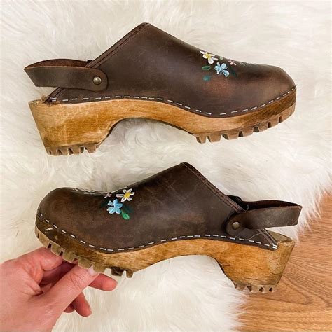 Womens Brown Clogs