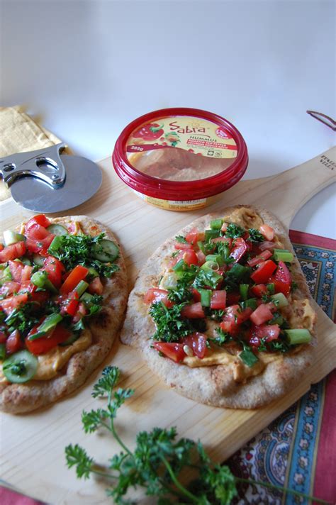 40 Naan Bread Pizza Recipes To Top Off The Weekend Bread