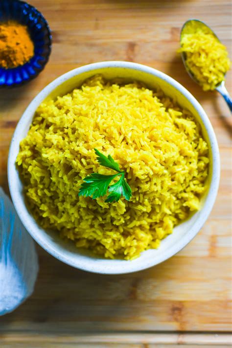 Easy Yellow Rice from Scratch - Dash of Jazz
