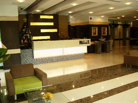 ADELPHI SUITES BANGKOK - Hotel Reviews, Photos, Rate Comparison ...