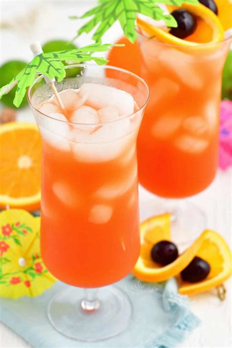 Rum Punch - Easy Tropical Cocktail Recipe That's Sweet and Refreshing!