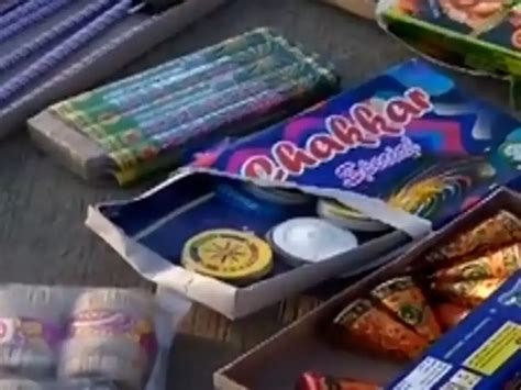Firecrackers being sold despite the ban; Delhi's sham cracker ban ...