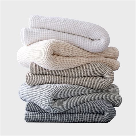 11 Waffle Blankets to Keep You Cozy and Cool This Spring
