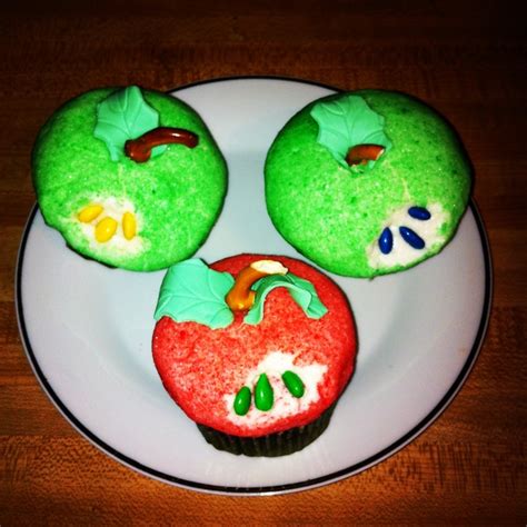 lauras bakery cupcakes