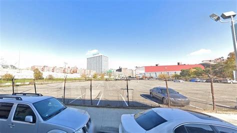 United Construction & Development plans two mixed-use towers in Rego ...