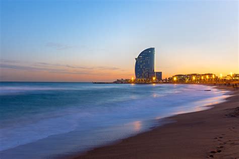 Top 10 Lugares Que Ver y Visitar en Barcelona