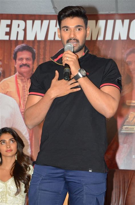 Bellamkonda Sai Srinivas, Pooja Hegde at Saakshyam success meet ...