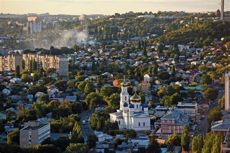 Пирожное "Волга", лимонарий и корабль Гагарина. Гид по Саратову