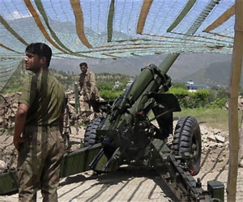 Pakistan expands offensive against Taliban