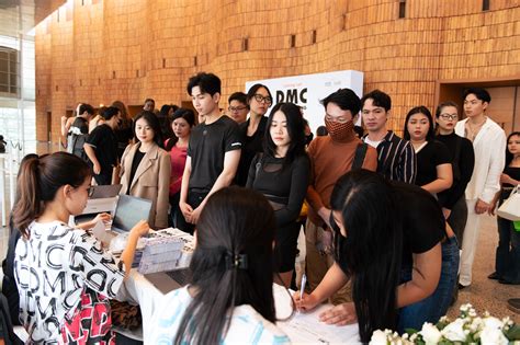 GẦN 1000 MODEL NHỘN NHỊP CASTING DMC FASHION SHOW - AQUAFINA TẠI TP.HCM