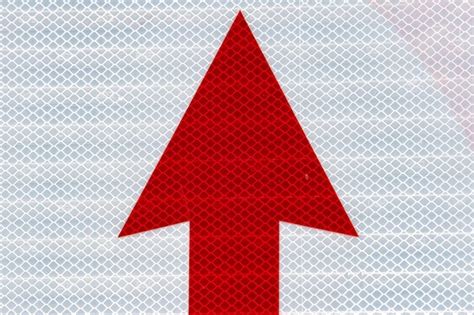 37,000+ Big Red Arrow Pictures