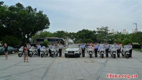 三亚旅游警察支队加强市场监管 确保春节市场规范_新浪海南_新浪网