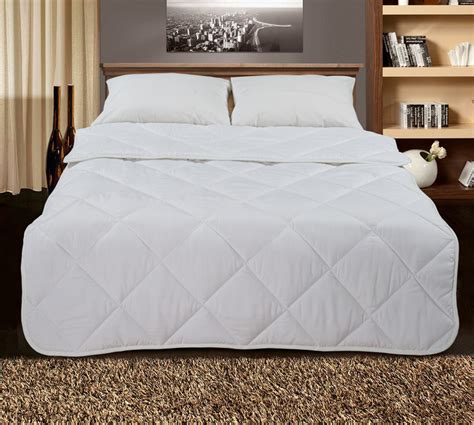 Подушки и одеяла оптом Le Vele и Letto: от эконом одеяла до премиум шелка.