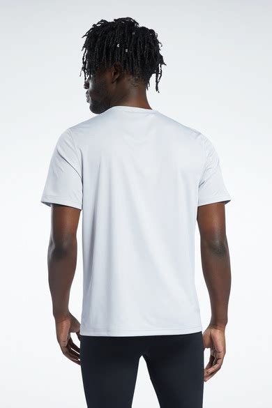 Reebok India Official | Reebok Men T Shirt Online at reebok.abfrl.in ...