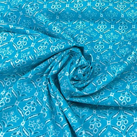Blue And White Floral Print – Saroj Fabrics