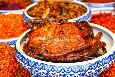 湖南长沙手工制作酱板鸭鸭子传统美食摄影图配图高清摄影大图-千库网