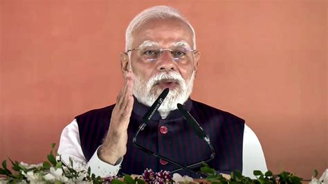 'Left no chance to loot people': PM Modi attacks Congress in Odisha ...
