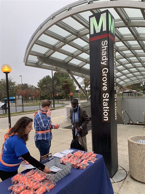 Walktober Outreach- Shady Grove Metro Station (Bay A) | Flickr