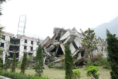 毁坏地震 库存图片. 图片 包括有 公寓, 任何地方, 浩劫, 复杂, 外部, 中国, 拱道, 破坏, 汉语 - 24712421