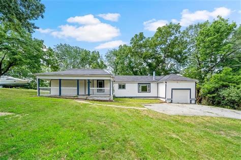 6103 E 84th St, Kansas City, MO 64138 | Homes.com