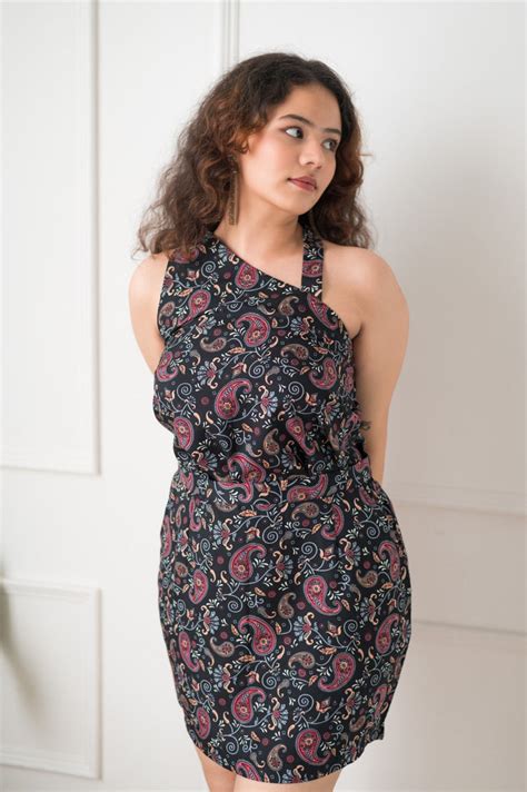 Xpressions By Anisha – Personalized Fashion Designs by Anisha Purswani