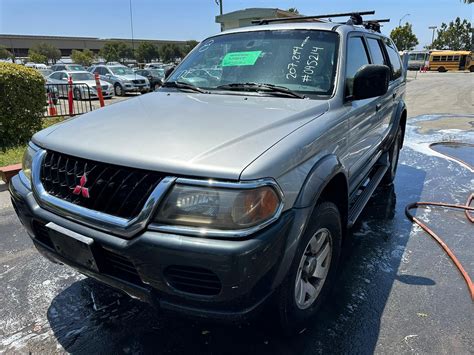 2001 Mitsubishi Montero Sport XLS