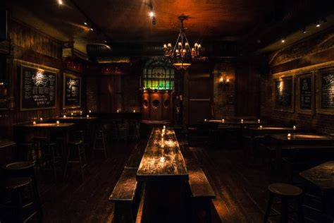Swift Hibernian Lounge - Irish pub Restaurant in New York, NY | The Vendry