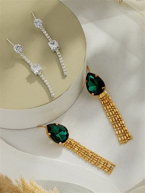 Buy Artificial Jeweley — Trendy, Fashinable Yet Budget Friendly