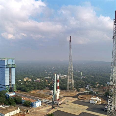 ISRO XPoSat: India Launches Polarimetry Satellite to Unravel Black Hole ...