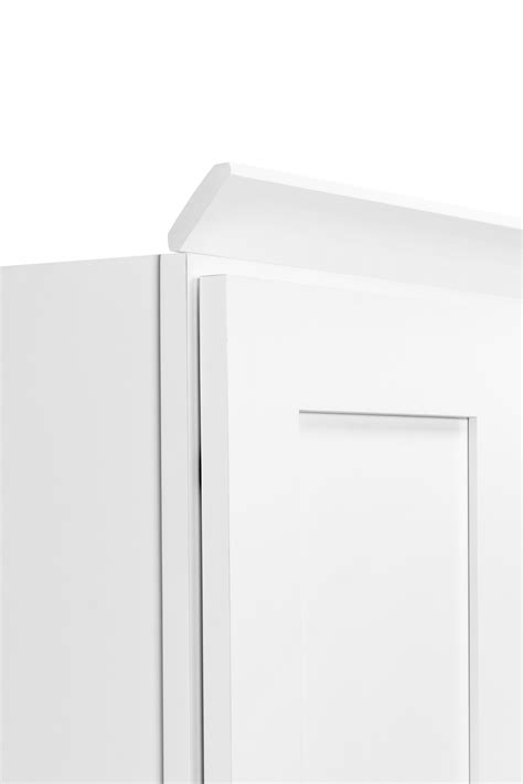 White Shaker Angle Crown Moulding – Kitchen Shaker | DIY Shaker ...