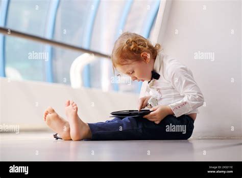 Barefoot Child Using Computer 的图像结果