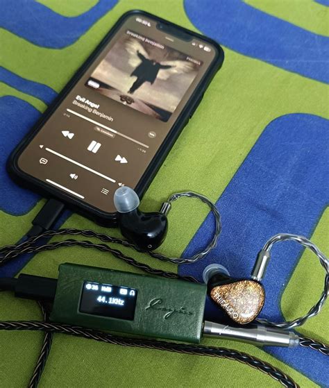 Cayin RU7 Portable Discrete 1-Bit DAC & Amp