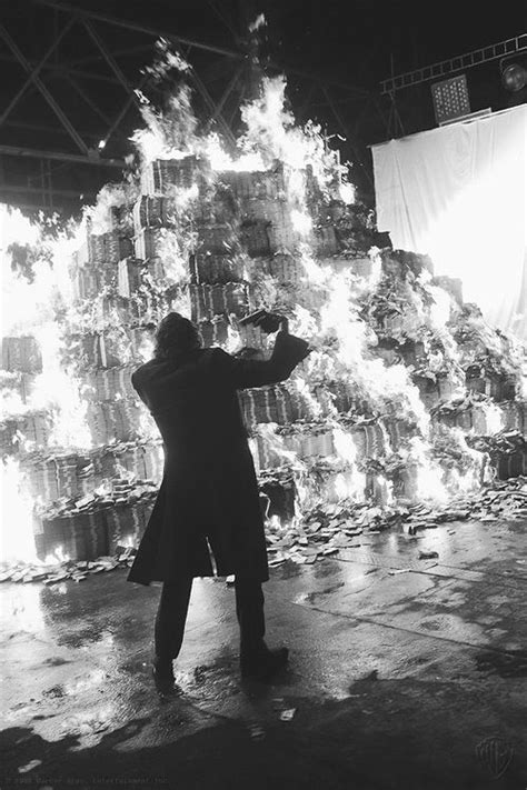 Heath Ledger Joker Money 的图像结果