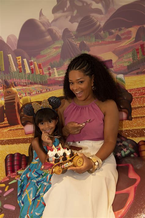 Juliana Alves estreia em cruzeiro no Disney Dream: "Alegria potencializada o tempo todo" - Quem ...