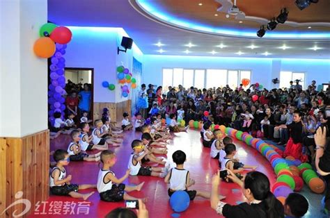 贵州凯里幼儿园里的民族文化传承人|民族|幼儿园|文化_新浪新闻