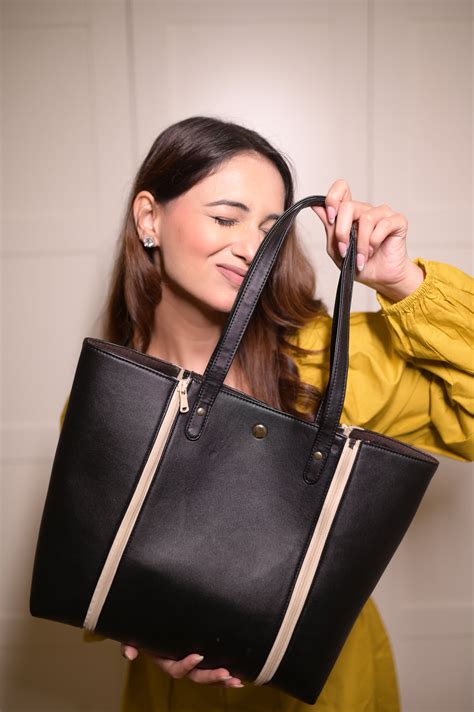 Buy Designer Backpacks, Handbags & Tote Bags for Women – lucca india
