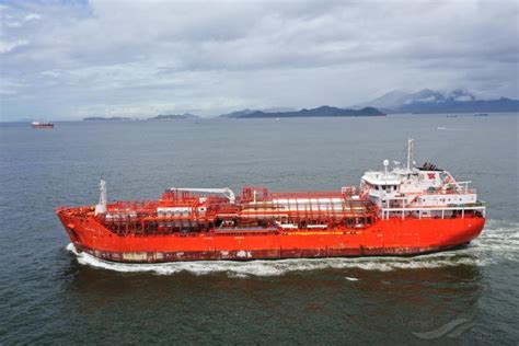 SINAR TIDORE, LPG Tanker - Details and current position - IMO 9370666 ...