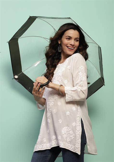 Chikankari Short Kurtas - Buy Chikankari Short Kurti For Women Online ...