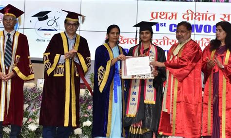 AIIMS Raipur holds its First Convocation, 850 MBBS, Nursing students ...